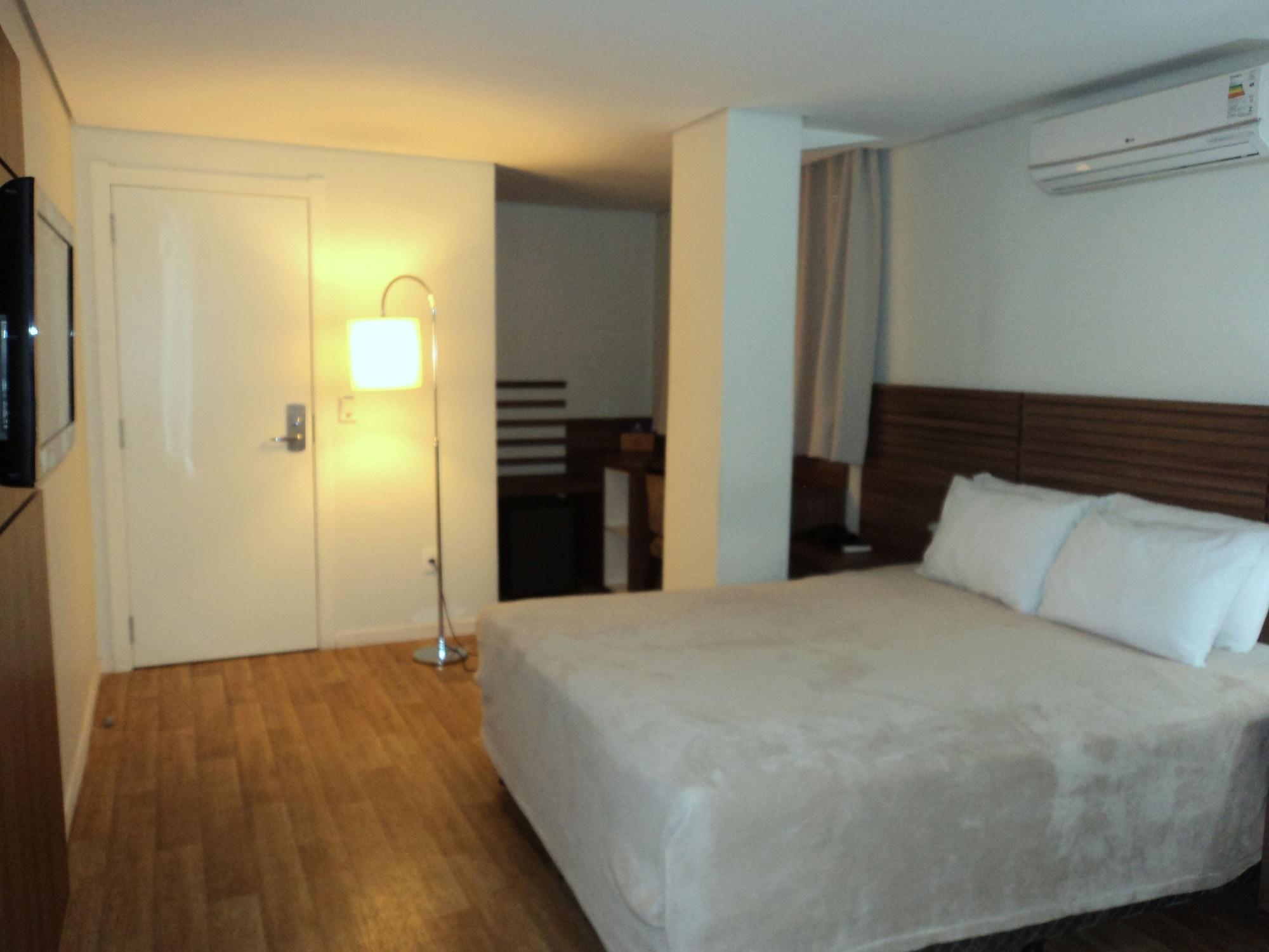 Umbu Hotel Porto Alegre - Centro Historico - Prox Aeroporto 15Min Exteriör bild