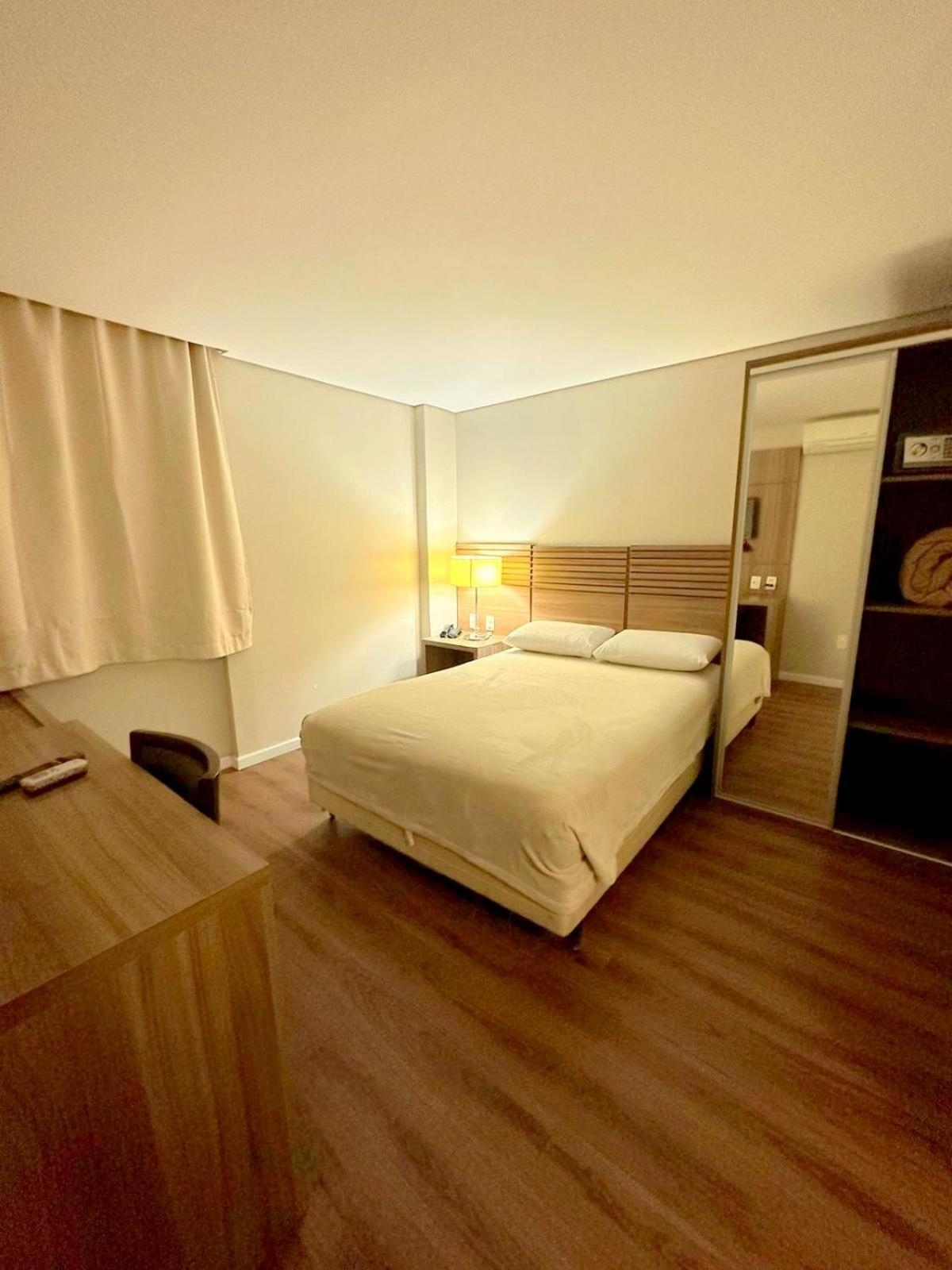 Umbu Hotel Porto Alegre - Centro Historico - Prox Aeroporto 15Min Exteriör bild