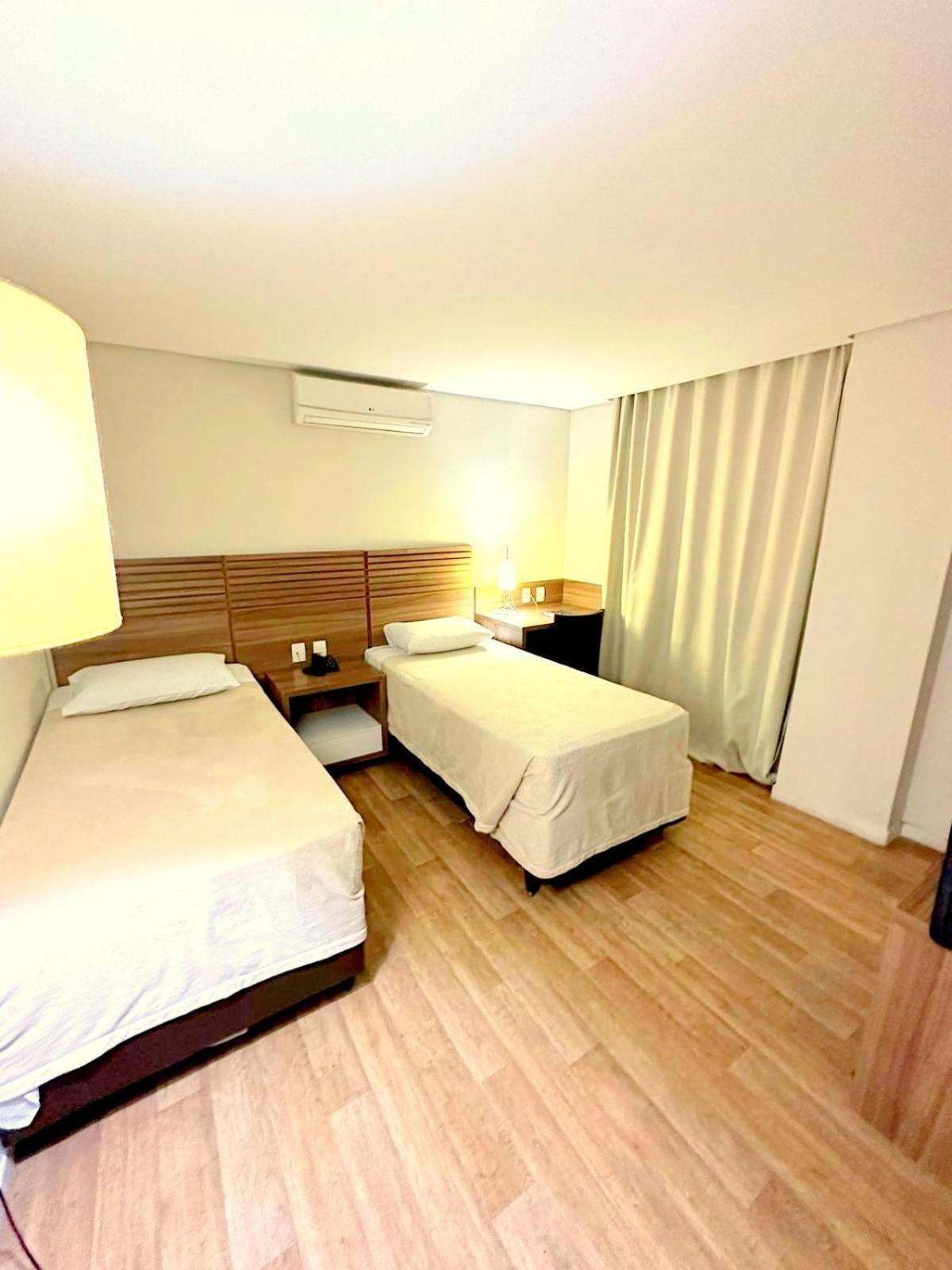 Umbu Hotel Porto Alegre - Centro Historico - Prox Aeroporto 15Min Rum bild