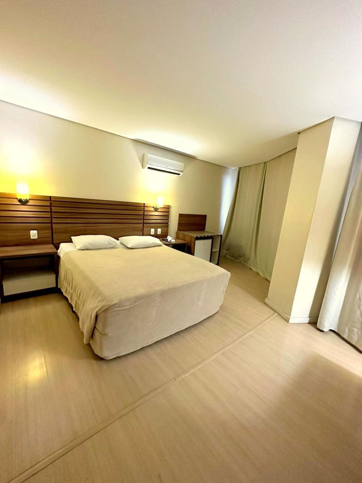 Umbu Hotel Porto Alegre - Centro Historico - Prox Aeroporto 15Min Rum bild