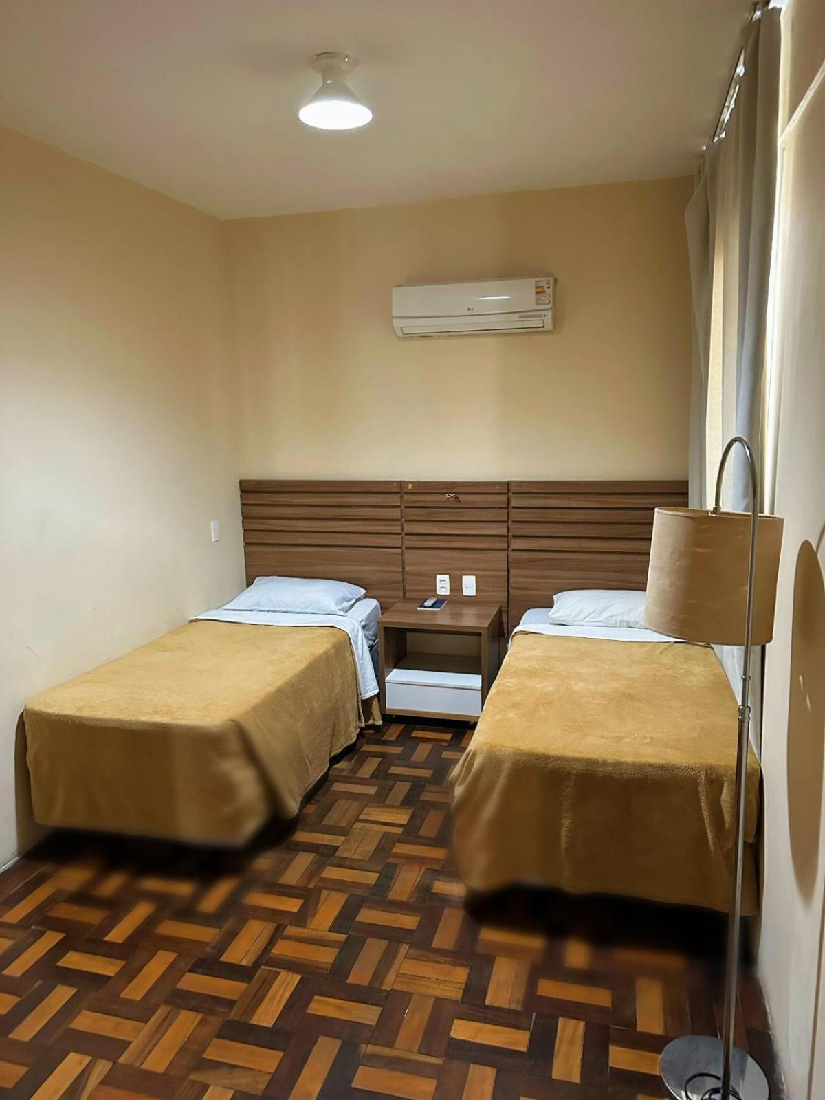 Umbu Hotel Porto Alegre - Centro Historico - Prox Aeroporto 15Min Rum bild