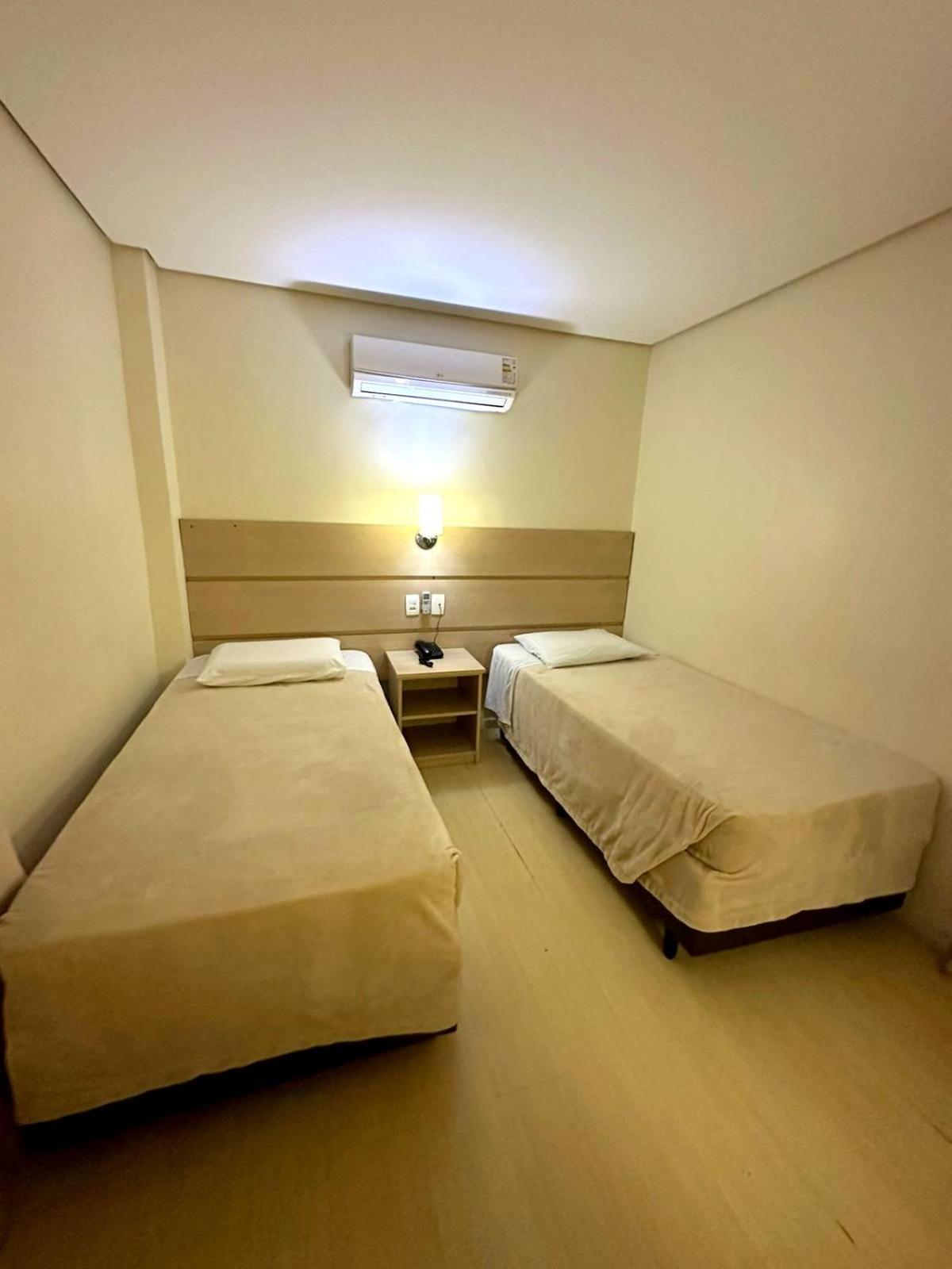 Umbu Hotel Porto Alegre - Centro Historico - Prox Aeroporto 15Min Rum bild