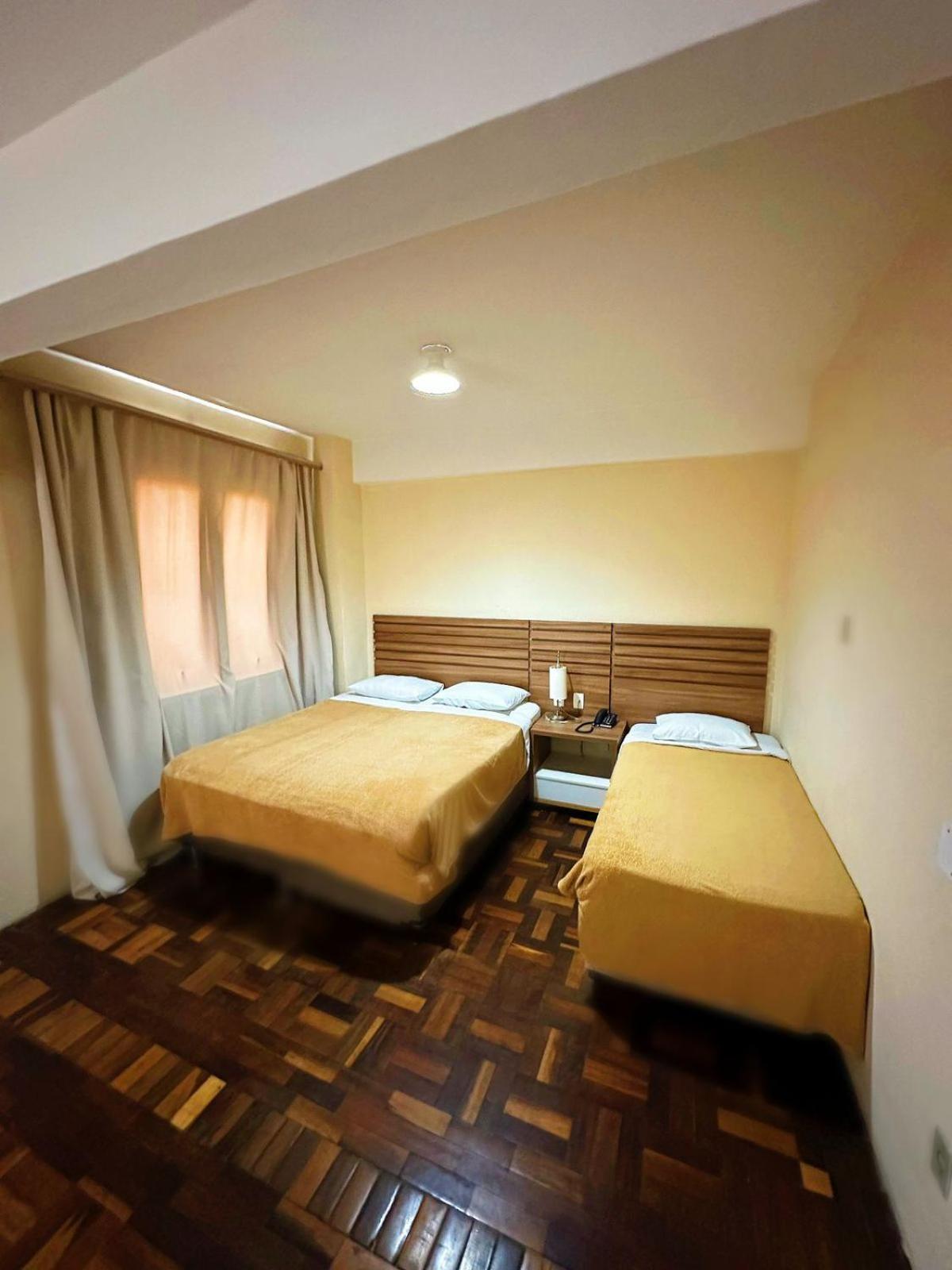 Umbu Hotel Porto Alegre - Centro Historico - Prox Aeroporto 15Min Rum bild